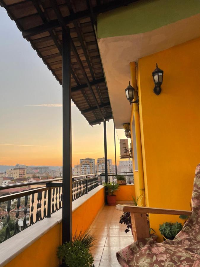 Cozy Big Apartment With Balcony Тирана Екстер'єр фото