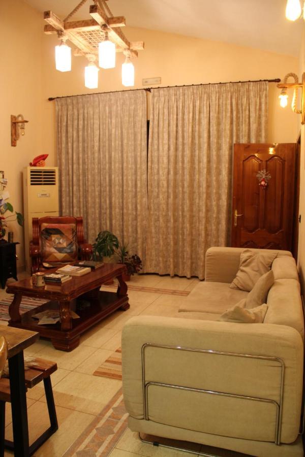 Cozy Big Apartment With Balcony Тирана Екстер'єр фото