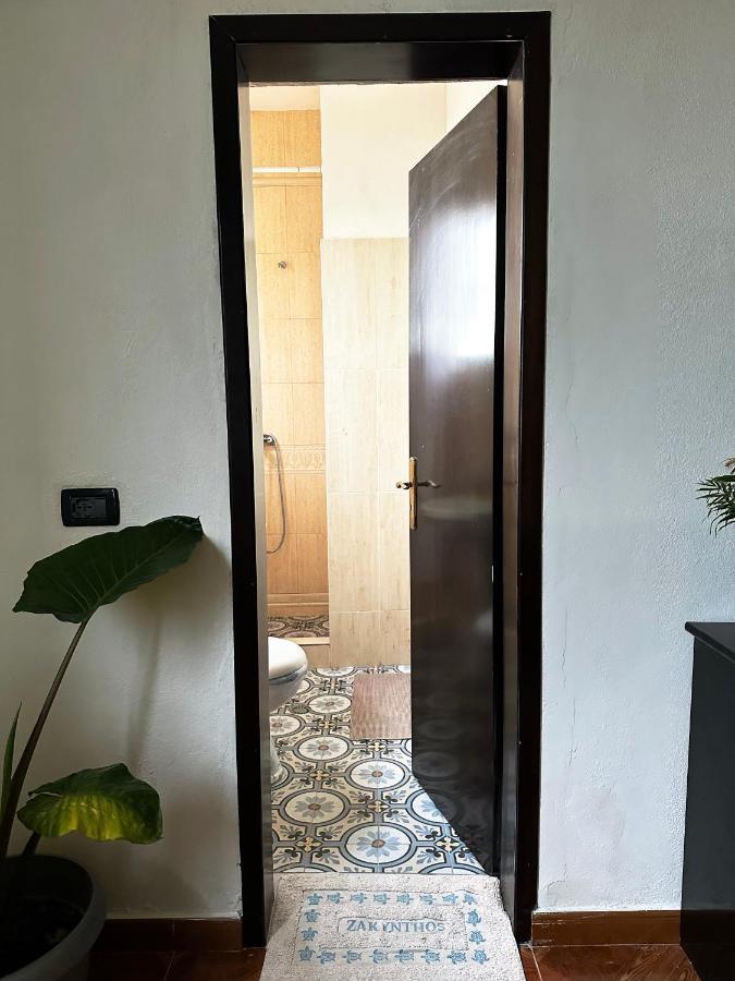 Cozy Big Apartment With Balcony Тирана Екстер'єр фото