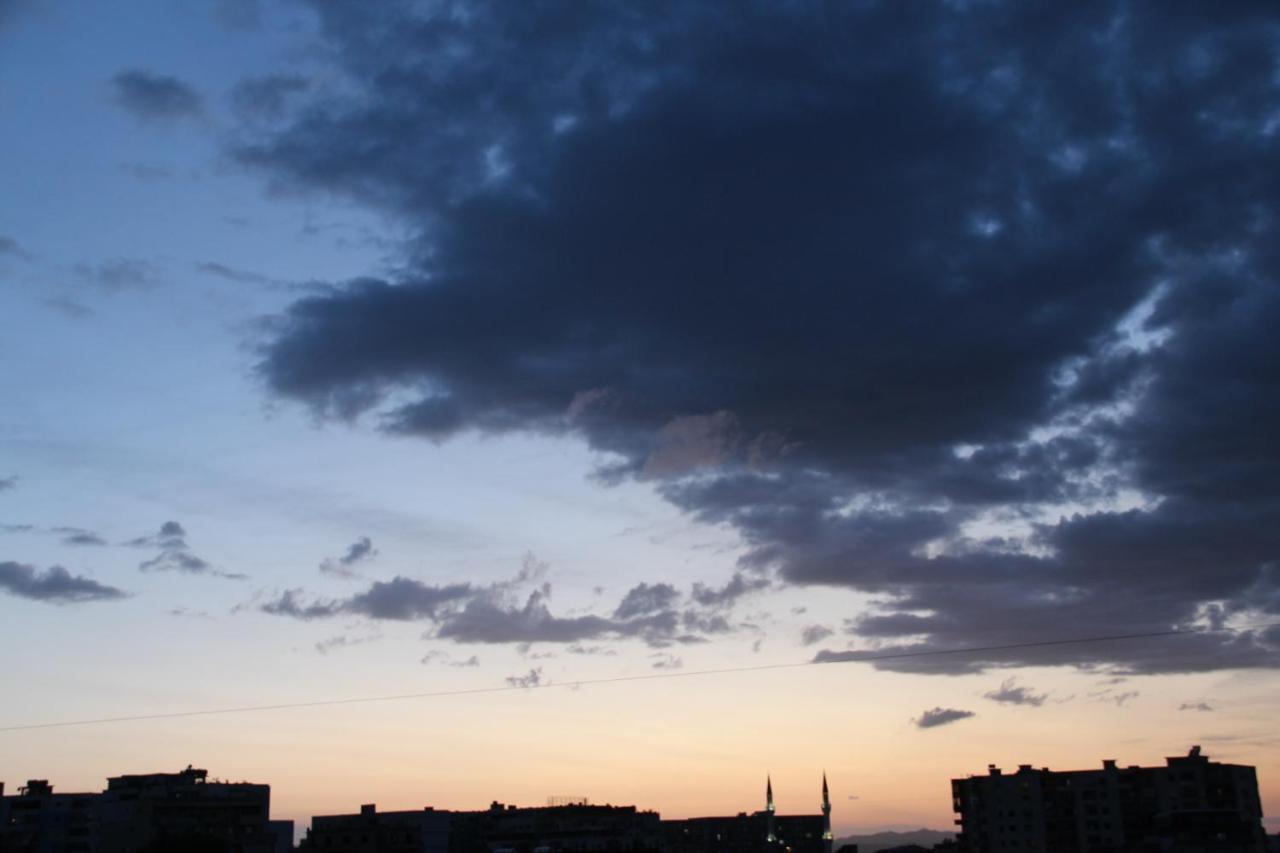 Cozy Big Apartment With Balcony Тирана Екстер'єр фото