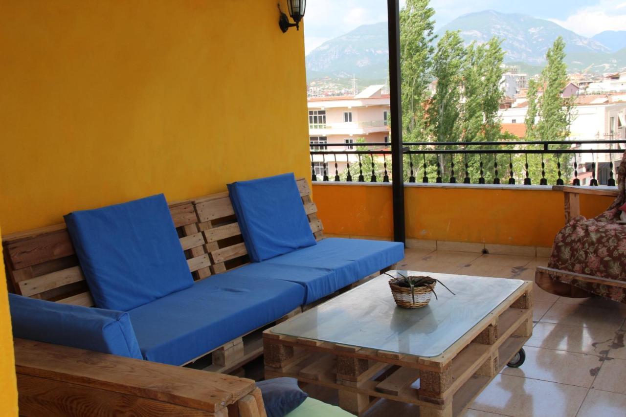 Cozy Big Apartment With Balcony Тирана Екстер'єр фото