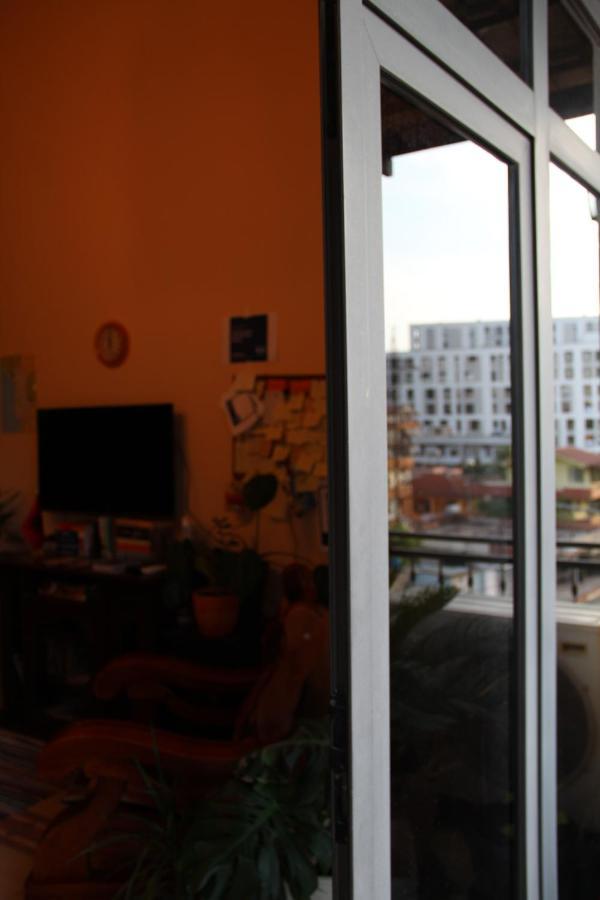 Cozy Big Apartment With Balcony Тирана Екстер'єр фото