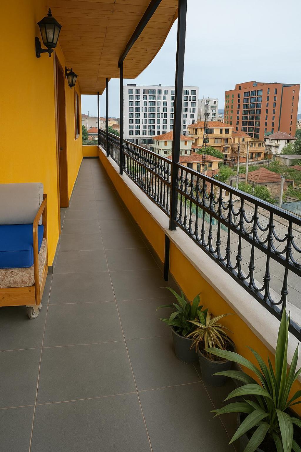 Cozy Big Apartment With Balcony Тирана Екстер'єр фото