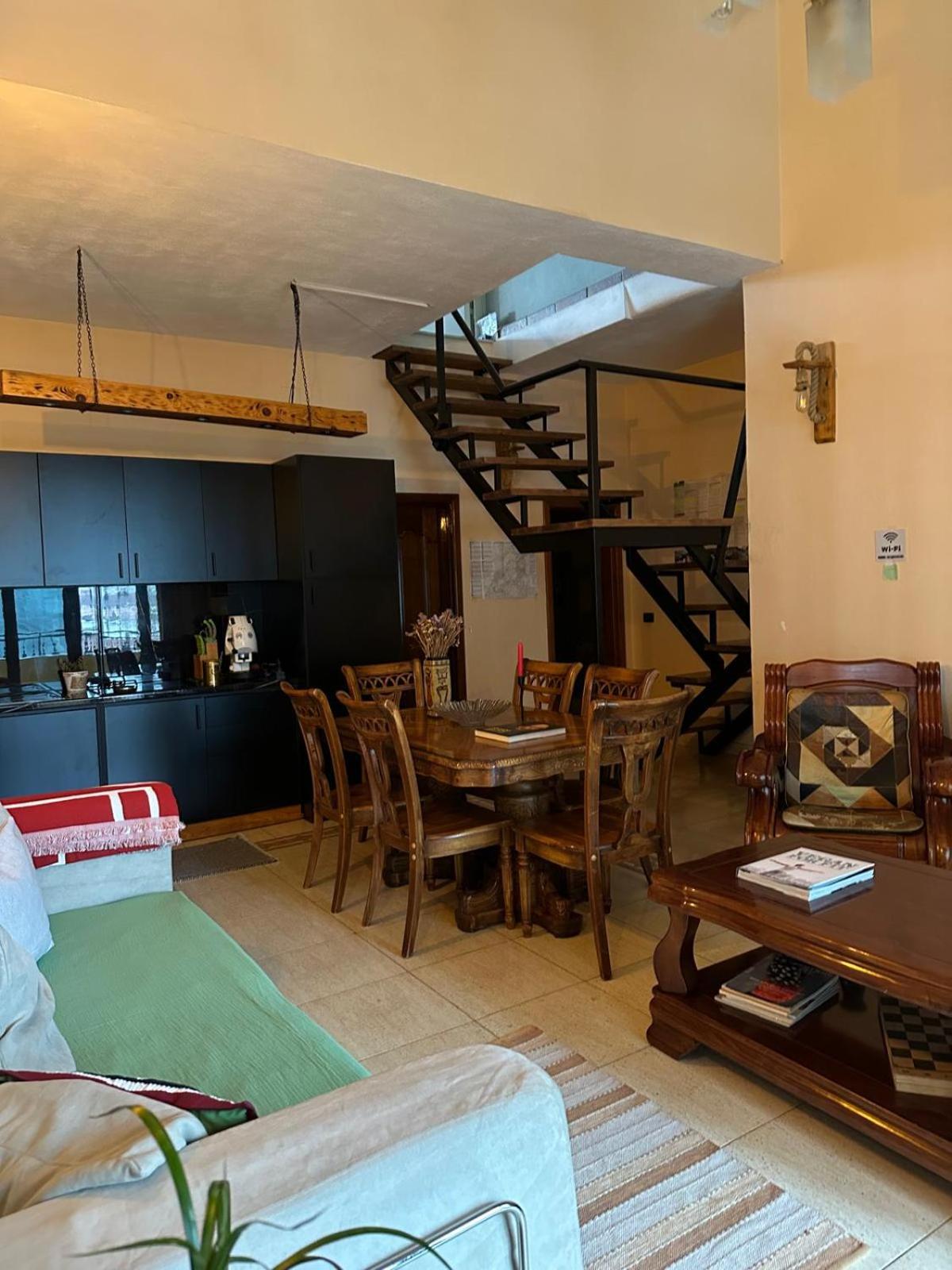Cozy Big Apartment With Balcony Тирана Екстер'єр фото