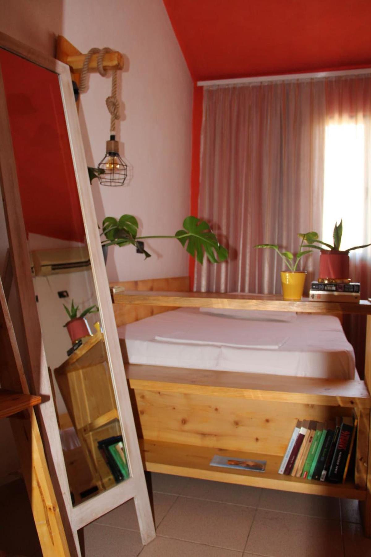 Cozy Big Apartment With Balcony Тирана Екстер'єр фото